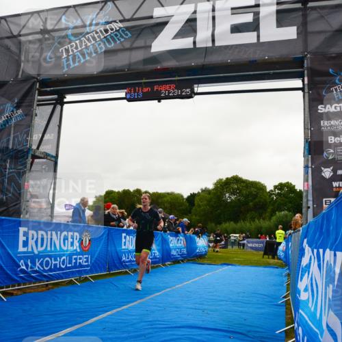 30.08.2026 - Elbe Triathlon Hamburg LAZAROV Photography http://msf.ph/oto/10079089 30.08.2026 10:33:29 Ziel 326, 382 meine-sportfotos.de