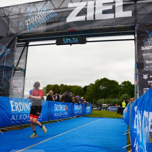 30.08.2026 - Elbe Triathlon Hamburg LAZAROV Photography http://msf.ph/oto/10079096 30.08.2026 10:33:54 Ziel 348 meine-sportfotos.de