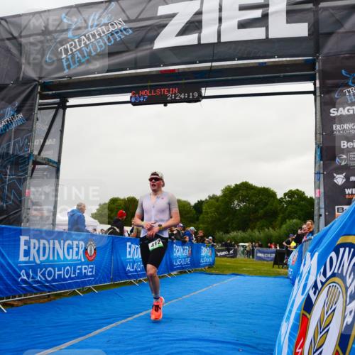 30.08.2026 - Elbe Triathlon Hamburg LAZAROV Photography http://msf.ph/oto/10079112 30.08.2026 10:34:22 Ziel 412 meine-sportfotos.de