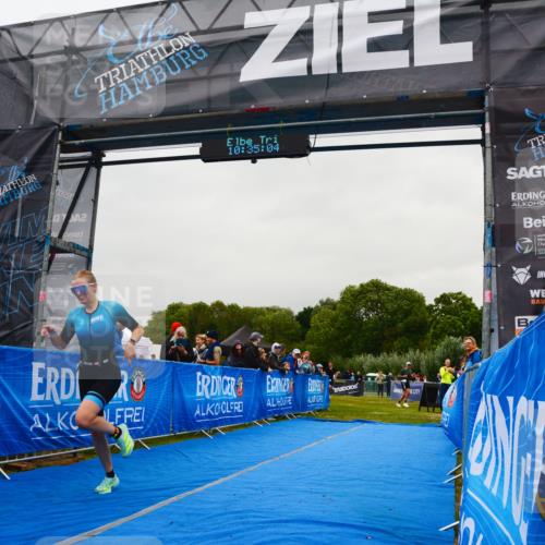 30.08.2026 - Elbe Triathlon Hamburg LAZAROV Photography http://msf.ph/oto/10079130 30.08.2026 10:35:06 Ziel 359 meine-sportfotos.de