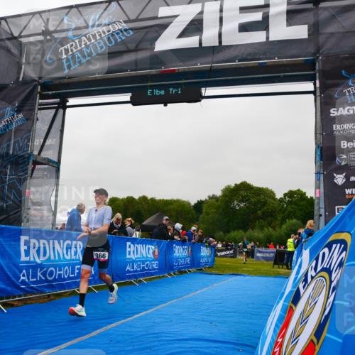 30.08.2026 - Elbe Triathlon Hamburg LAZAROV Photography http://msf.ph/oto/10079159 30.08.2026 10:36:01 Ziel 202, 366 meine-sportfotos.de