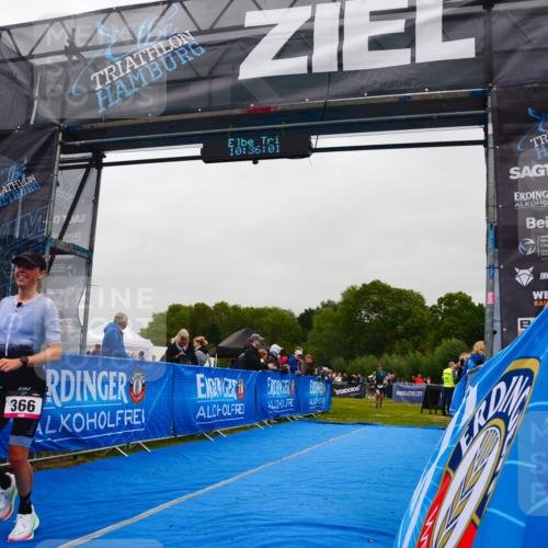 30.08.2026 - Elbe Triathlon Hamburg LAZAROV Photography http://msf.ph/oto/10079162 30.08.2026 10:36:02 Ziel 202, 366 meine-sportfotos.de