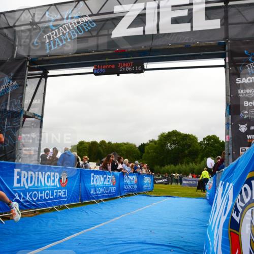 30.08.2026 - Elbe Triathlon Hamburg LAZAROV Photography http://msf.ph/oto/10079498 30.08.2026 10:46:15 Ziel 691 meine-sportfotos.de