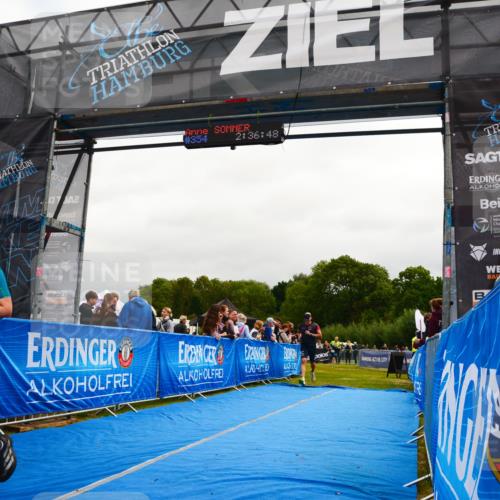 30.08.2026 - Elbe Triathlon Hamburg LAZAROV Photography http://msf.ph/oto/10079515 30.08.2026 10:46:47 Ziel 293, 354, 544 meine-sportfotos.de