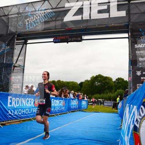 30.08.2026 - Elbe Triathlon Hamburg LAZAROV Photography http://msf.ph/oto/10079545 30.08.2026 10:47:39 Ziel 390 meine-sportfotos.de