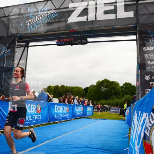 30.08.2026 - Elbe Triathlon Hamburg LAZAROV Photography http://msf.ph/oto/10079547 30.08.2026 10:47:40 Ziel 390 meine-sportfotos.de