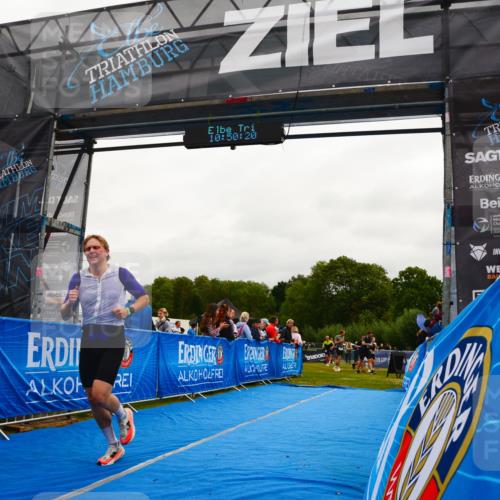 30.08.2026 - Elbe Triathlon Hamburg LAZAROV Photography http://msf.ph/oto/10079586 30.08.2026 10:50:20 Ziel 421 meine-sportfotos.de