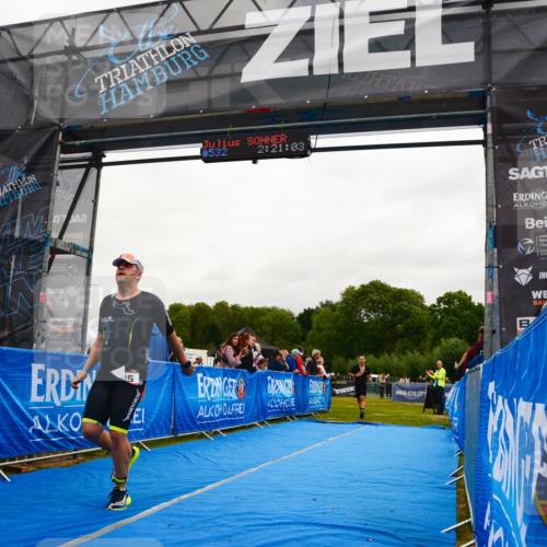 30.08.2026 - Elbe Triathlon Hamburg LAZAROV Photography http://msf.ph/oto/10079595 30.08.2026 10:51:07 Ziel 285, 567 meine-sportfotos.de