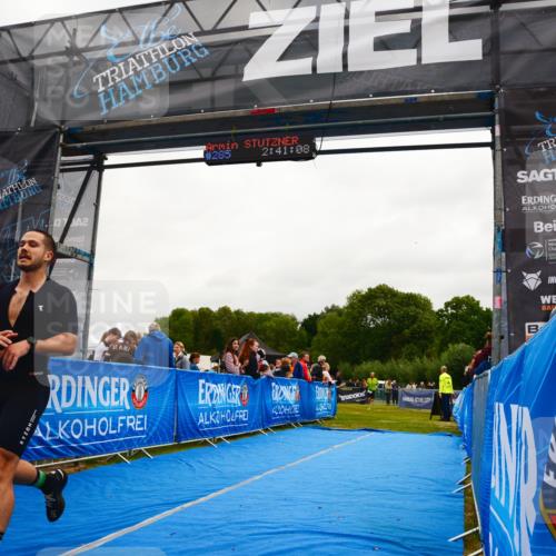 30.08.2026 - Elbe Triathlon Hamburg LAZAROV Photography http://msf.ph/oto/10079604 30.08.2026 10:51:10 Ziel 285, 567, 705 meine-sportfotos.de