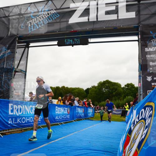 30.08.2026 - Elbe Triathlon Hamburg LAZAROV Photography http://msf.ph/oto/10079618 30.08.2026 10:51:32 Ziel 446, 670 meine-sportfotos.de
