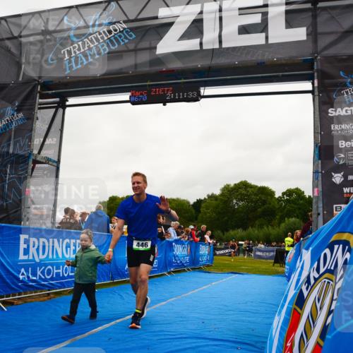 30.08.2026 - Elbe Triathlon Hamburg LAZAROV Photography http://msf.ph/oto/10079626 30.08.2026 10:51:36 Ziel 392, 446 meine-sportfotos.de