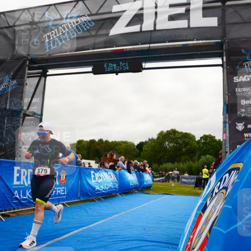 30.08.2026 - Elbe Triathlon Hamburg LAZAROV Photography http://msf.ph/oto/10079659 30.08.2026 10:52:35 Ziel 379 meine-sportfotos.de