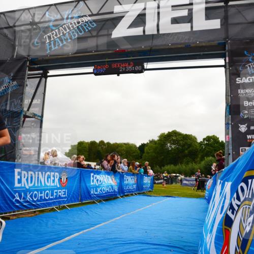 30.08.2026 - Elbe Triathlon Hamburg LAZAROV Photography http://msf.ph/oto/10079725 30.08.2026 10:55:08 Ziel 397 meine-sportfotos.de