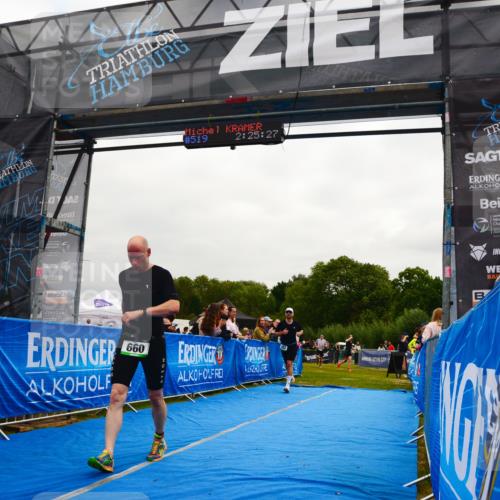 30.08.2026 - Elbe Triathlon Hamburg LAZAROV Photography http://msf.ph/oto/10079755 30.08.2026 10:55:38 Ziel 543, 582, 660 meine-sportfotos.de