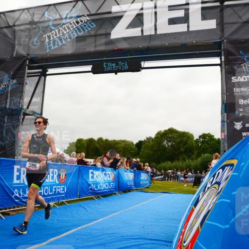 30.08.2026 - Elbe Triathlon Hamburg LAZAROV Photography http://msf.ph/oto/10079806 30.08.2026 10:57:21 Ziel 386 meine-sportfotos.de