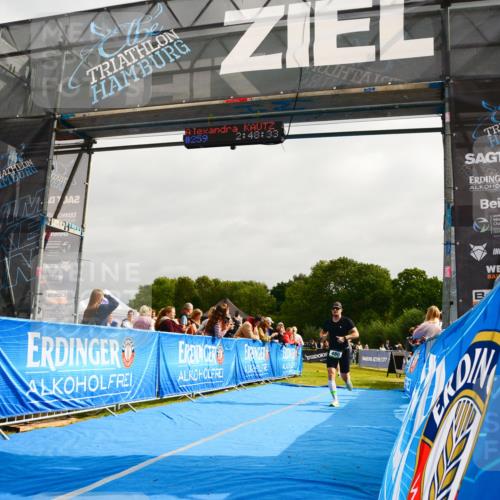 30.08.2026 - Elbe Triathlon Hamburg LAZAROV Photography http://msf.ph/oto/10079839 30.08.2026 10:58:40 Ziel 480, 588 meine-sportfotos.de