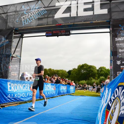 30.08.2026 - Elbe Triathlon Hamburg LAZAROV Photography http://msf.ph/oto/10079851 30.08.2026 10:58:45 Ziel 480, 588 meine-sportfotos.de