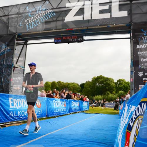 30.08.2026 - Elbe Triathlon Hamburg LAZAROV Photography http://msf.ph/oto/10079853 30.08.2026 10:58:45 Ziel 480, 588 meine-sportfotos.de