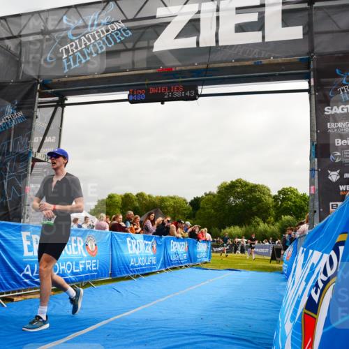 30.08.2026 - Elbe Triathlon Hamburg LAZAROV Photography http://msf.ph/oto/10079854 30.08.2026 10:58:45 Ziel 480, 588 meine-sportfotos.de