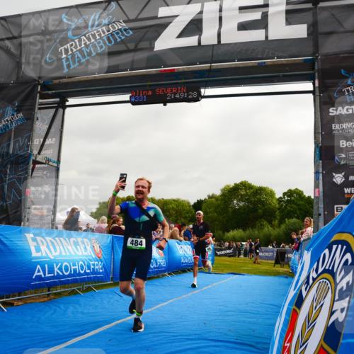 30.08.2026 - Elbe Triathlon Hamburg LAZAROV Photography http://msf.ph/oto/10079898 30.08.2026 10:59:35 Ziel 462, 484 meine-sportfotos.de