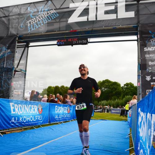 30.08.2026 - Elbe Triathlon Hamburg LAZAROV Photography http://msf.ph/oto/10079918 30.08.2026 10:59:52 Ziel 394, 634, 761 meine-sportfotos.de