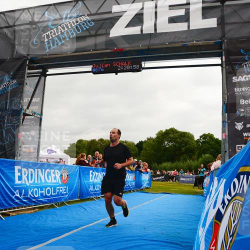 30.08.2026 - Elbe Triathlon Hamburg LAZAROV Photography http://msf.ph/oto/10079954 30.08.2026 11:00:58 Ziel 498, 676, 987 meine-sportfotos.de