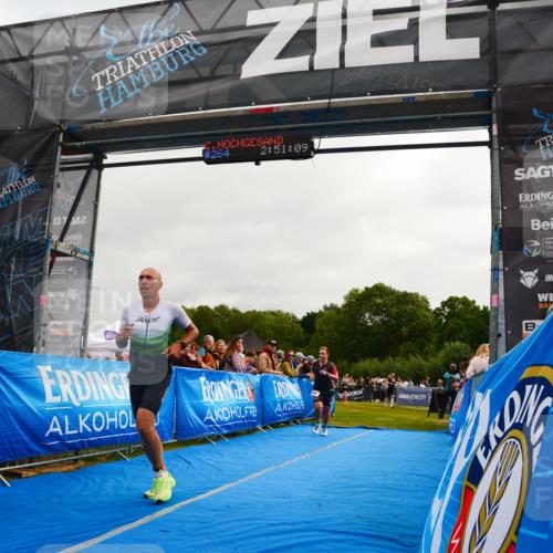 30.08.2026 - Elbe Triathlon Hamburg LAZAROV Photography http://msf.ph/oto/10079976 30.08.2026 11:01:15 Ziel 261, 391 meine-sportfotos.de