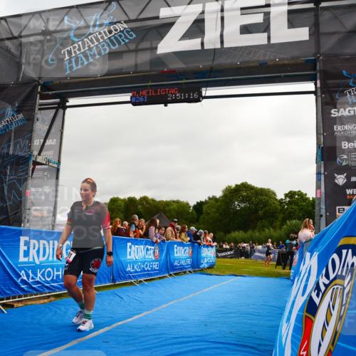 30.08.2026 - Elbe Triathlon Hamburg LAZAROV Photography http://msf.ph/oto/10079985 30.08.2026 11:01:18 Ziel 261, 391 meine-sportfotos.de