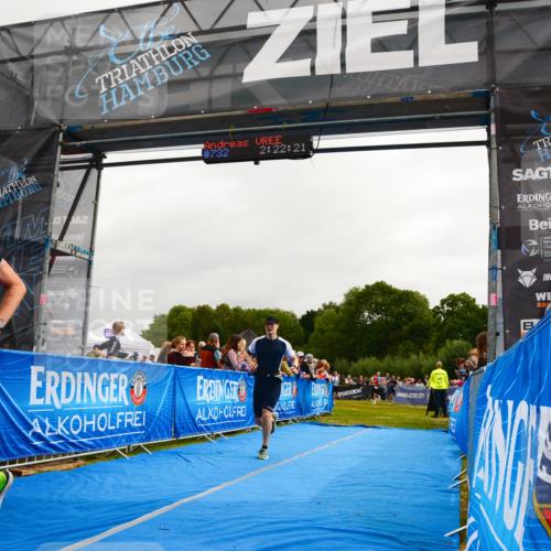30.08.2026 - Elbe Triathlon Hamburg LAZAROV Photography http://msf.ph/oto/10079998 30.08.2026 11:02:21 Ziel 501, 529, 732 meine-sportfotos.de