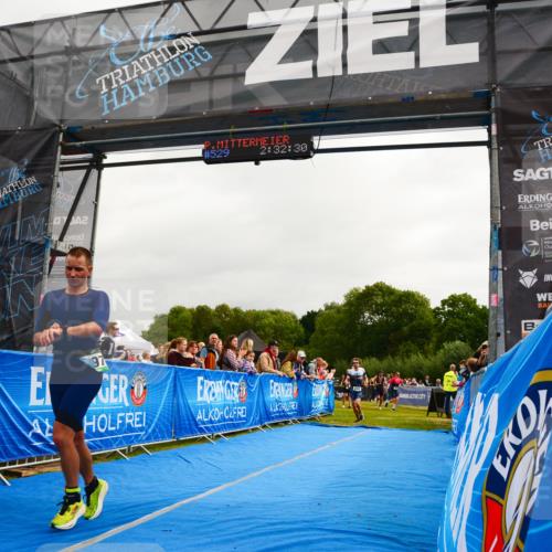 30.08.2026 - Elbe Triathlon Hamburg LAZAROV Photography http://msf.ph/oto/10080015 30.08.2026 11:02:31 Ziel 434, 529, 552, 597, 637, 739, 1116 meine-sportfotos.de