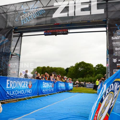 30.08.2026 - Elbe Triathlon Hamburg LAZAROV Photography http://msf.ph/oto/10080045 30.08.2026 11:03:02 Ziel 408 meine-sportfotos.de