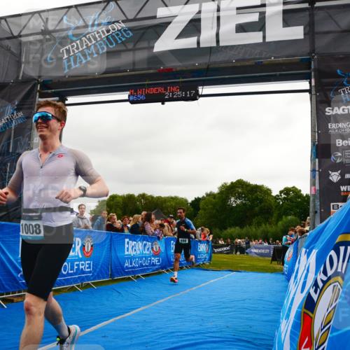 30.08.2026 - Elbe Triathlon Hamburg LAZAROV Photography http://msf.ph/oto/10080137 30.08.2026 11:05:18 Ziel 656, 698, 1008 meine-sportfotos.de