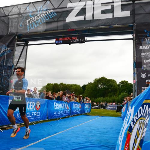 30.08.2026 - Elbe Triathlon Hamburg LAZAROV Photography http://msf.ph/oto/10080141 30.08.2026 11:05:19 Ziel 656, 698, 1008 meine-sportfotos.de