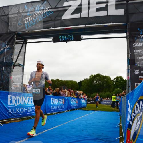 30.08.2026 - Elbe Triathlon Hamburg LAZAROV Photography http://msf.ph/oto/10080218 30.08.2026 11:07:19 Ziel 488, 1024 meine-sportfotos.de