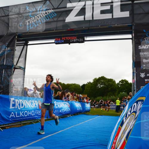 30.08.2026 - Elbe Triathlon Hamburg LAZAROV Photography http://msf.ph/oto/10080223 30.08.2026 11:07:23 Ziel 488, 495, 1024 meine-sportfotos.de