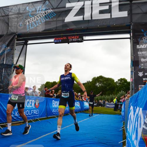 30.08.2026 - Elbe Triathlon Hamburg LAZAROV Photography http://msf.ph/oto/10080256 30.08.2026 11:08:43 Ziel 419, 590, 655, 1260 meine-sportfotos.de