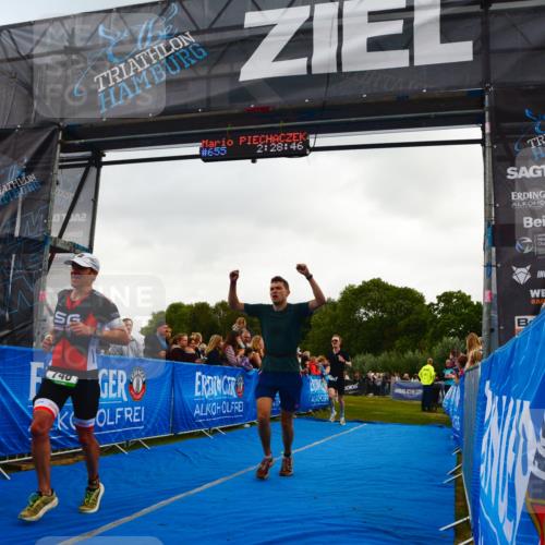 30.08.2026 - Elbe Triathlon Hamburg LAZAROV Photography http://msf.ph/oto/10080276 30.08.2026 11:08:56 Ziel 503, 555, 746, 1042 meine-sportfotos.de