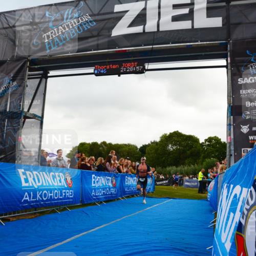30.08.2026 - Elbe Triathlon Hamburg LAZAROV Photography http://msf.ph/oto/10080292 30.08.2026 11:09:06 Ziel 633, 1098 meine-sportfotos.de