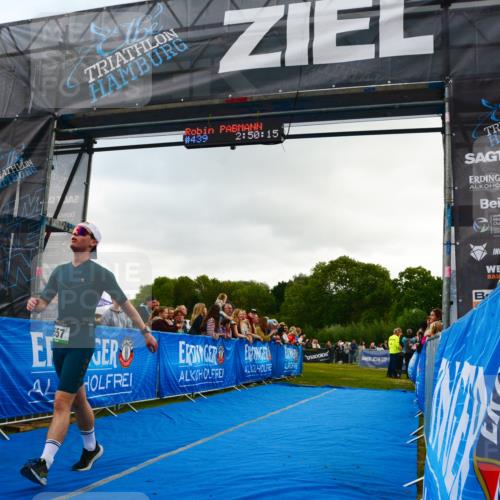 30.08.2026 - Elbe Triathlon Hamburg LAZAROV Photography http://msf.ph/oto/10080373 30.08.2026 11:10:26 Ziel 557 meine-sportfotos.de