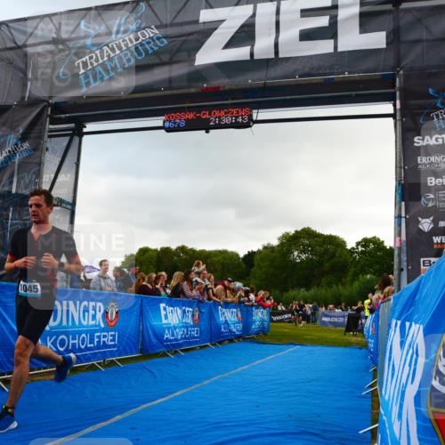 30.08.2026 - Elbe Triathlon Hamburg LAZAROV Photography http://msf.ph/oto/10080392 30.08.2026 11:10:44 Ziel 426, 513, 666, 678, 1045 meine-sportfotos.de