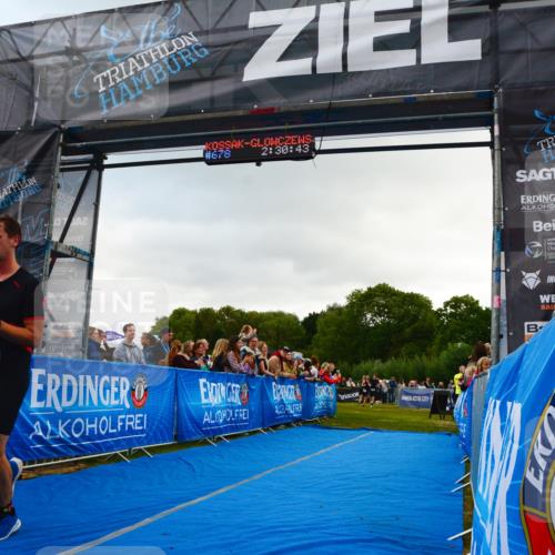 30.08.2026 - Elbe Triathlon Hamburg LAZAROV Photography http://msf.ph/oto/10080393 30.08.2026 11:10:44 Ziel 426, 513, 666, 678, 1045 meine-sportfotos.de
