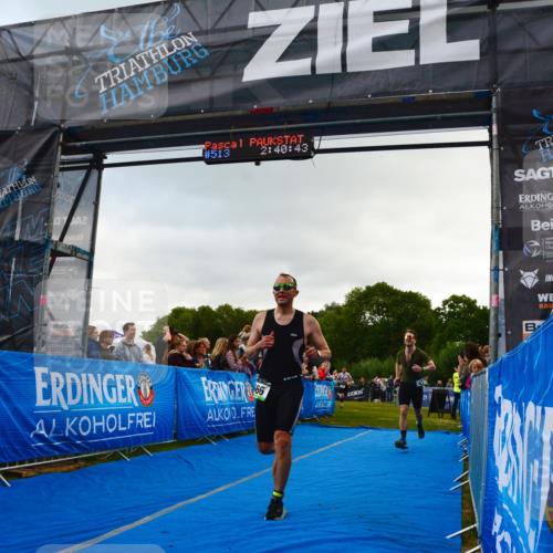 30.08.2026 - Elbe Triathlon Hamburg LAZAROV Photography http://msf.ph/oto/10080396 30.08.2026 11:10:52 Ziel 437, 541, 566, 666 meine-sportfotos.de