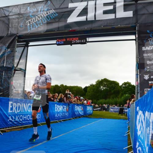 30.08.2026 - Elbe Triathlon Hamburg LAZAROV Photography http://msf.ph/oto/10080411 30.08.2026 11:10:58 Ziel 566 meine-sportfotos.de