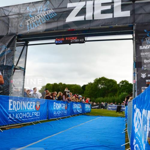 30.08.2026 - Elbe Triathlon Hamburg LAZAROV Photography http://msf.ph/oto/10080415 30.08.2026 11:10:59 Ziel 566 meine-sportfotos.de