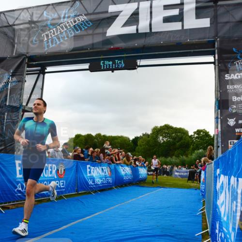 30.08.2026 - Elbe Triathlon Hamburg LAZAROV Photography http://msf.ph/oto/10080429 30.08.2026 11:11:40 Ziel 638, 700 meine-sportfotos.de