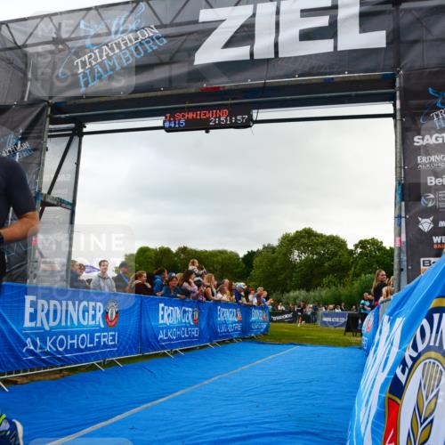 30.08.2026 - Elbe Triathlon Hamburg LAZAROV Photography http://msf.ph/oto/10080443 30.08.2026 11:11:56 Ziel 415, 558 meine-sportfotos.de