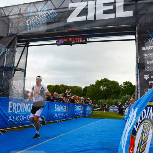 30.08.2026 - Elbe Triathlon Hamburg LAZAROV Photography http://msf.ph/oto/10080449 30.08.2026 11:12:08 Ziel 521, 769 meine-sportfotos.de