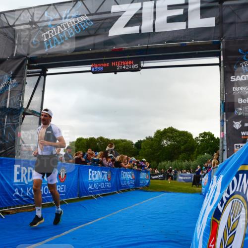 30.08.2026 - Elbe Triathlon Hamburg LAZAROV Photography http://msf.ph/oto/10080450 30.08.2026 11:12:08 Ziel 521, 769 meine-sportfotos.de
