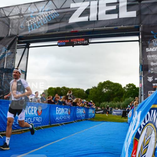 30.08.2026 - Elbe Triathlon Hamburg LAZAROV Photography http://msf.ph/oto/10080451 30.08.2026 11:12:09 Ziel 521, 769 meine-sportfotos.de
