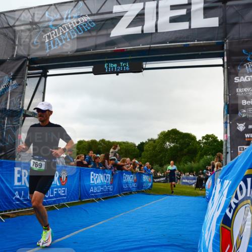 30.08.2026 - Elbe Triathlon Hamburg LAZAROV Photography http://msf.ph/oto/10080459 30.08.2026 11:12:16 Ziel 769, 1039 meine-sportfotos.de